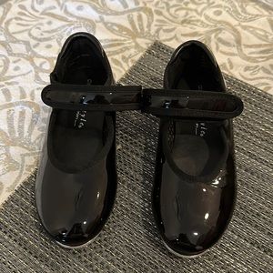 Toddler size 9 tap and ballet shoes